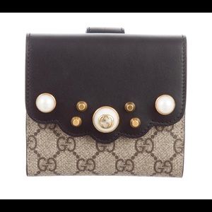 NWOT Authentic 2017 GG Peony French Wallet